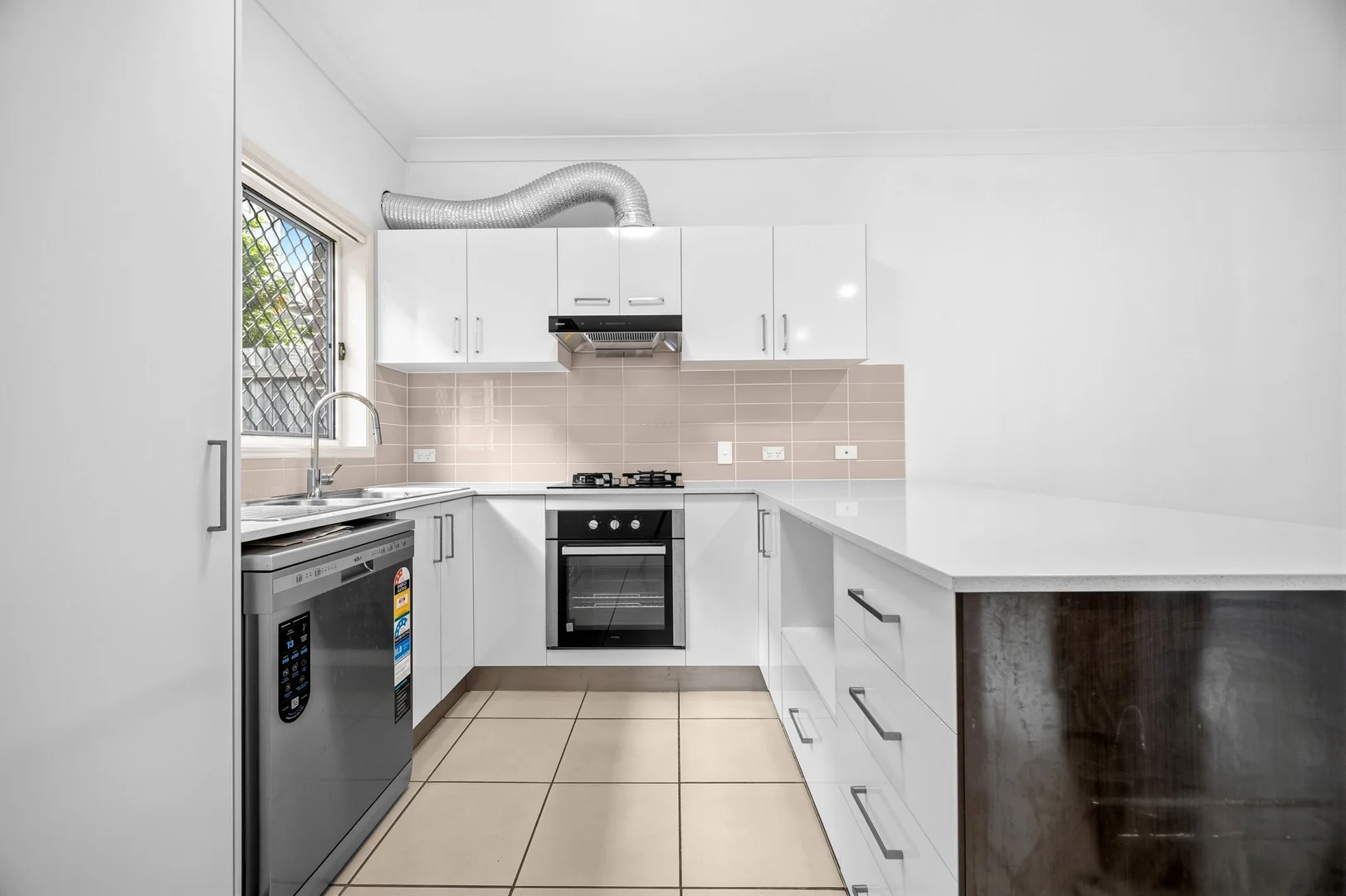 Additional image 10 of 1/28 Careel Close, Helensvale QLD 4212