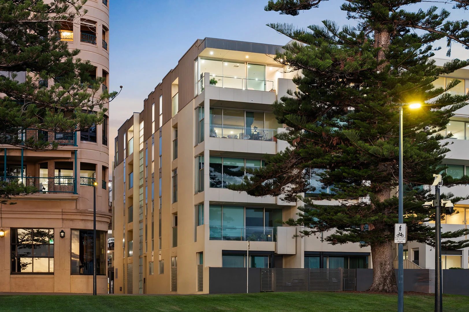 Additional image 31 of 17/2 South Esplanade, Glenelg SA 5045