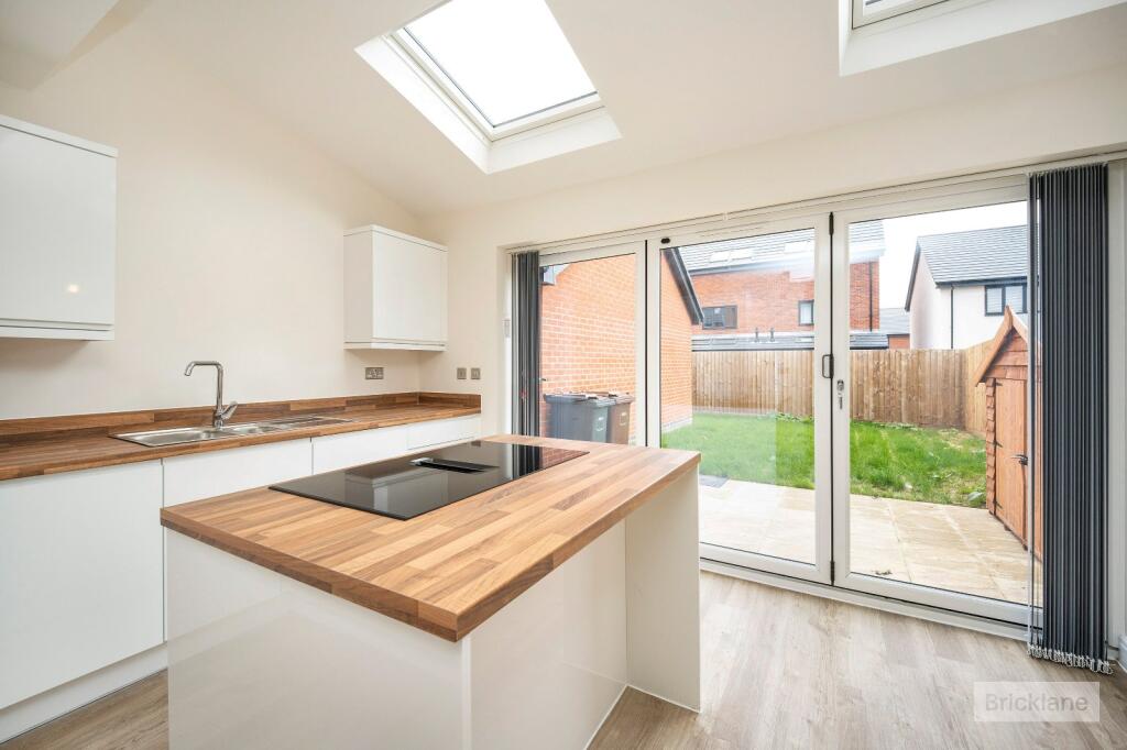 Featherstone Road, Shirley, Solihull, West Midlands, B90 photo 2