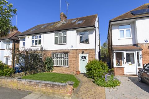 Chesterfield Road, West Finchley N3