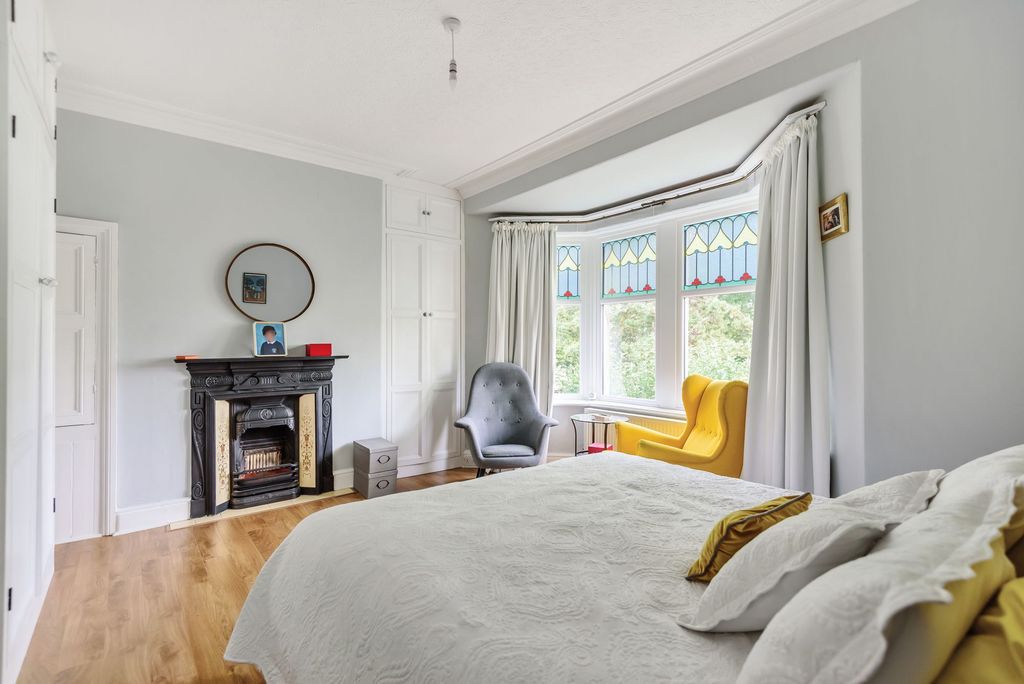 Additional image 14 of 4 bed terraced house for saleDragon Parade, Harrogate HG1