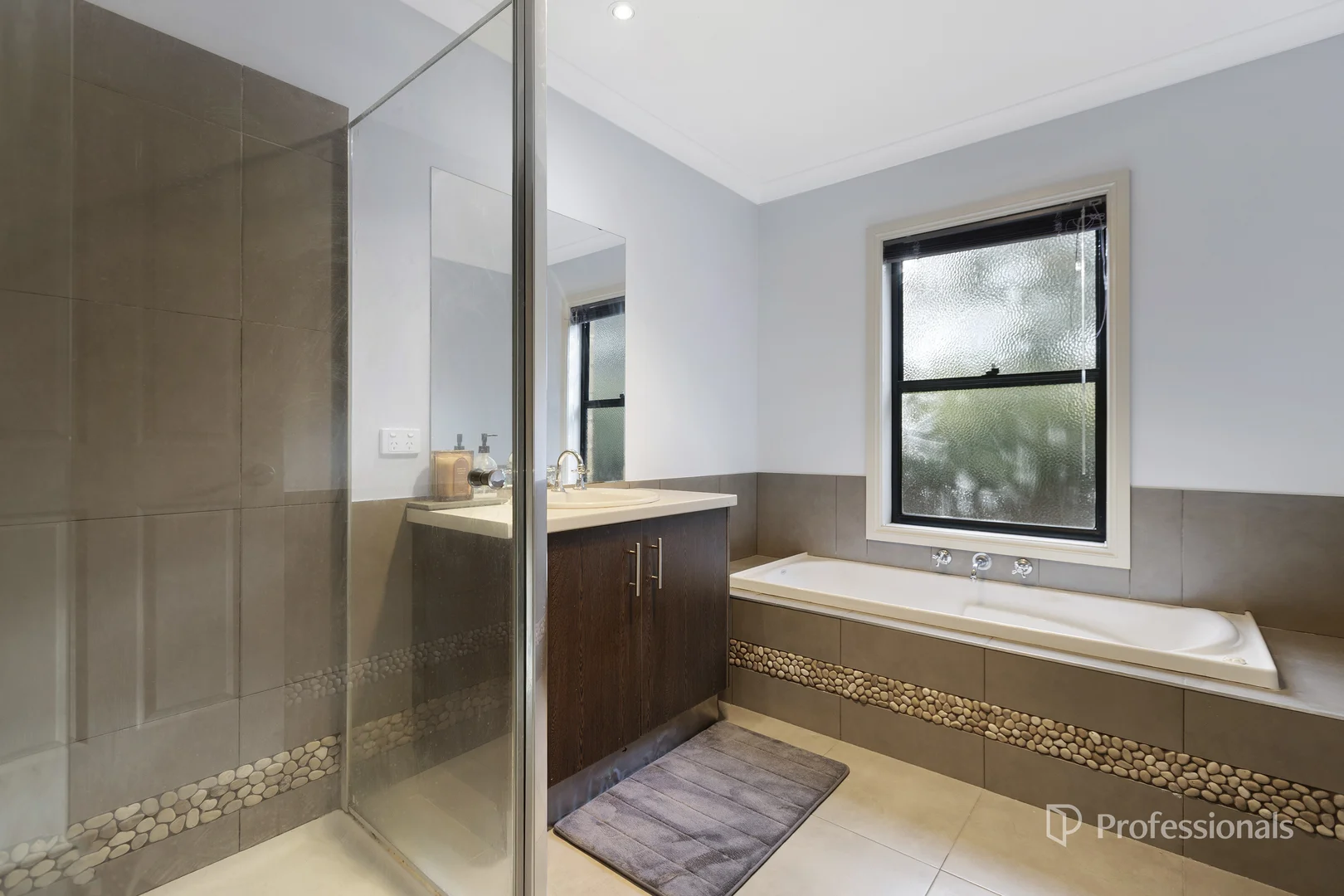 Additional image 7 of 1/192 Gladstone Street, Maryborough VIC 3465