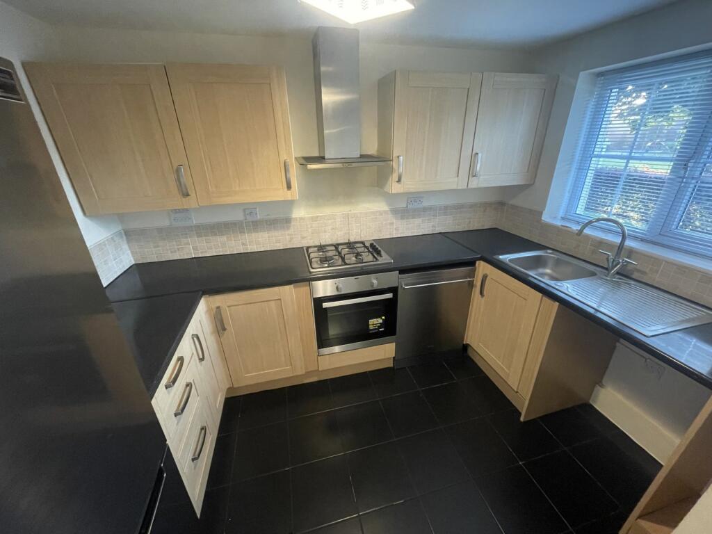 Shropshire Way, West Bromwich, West Midlands, B71 photo 4