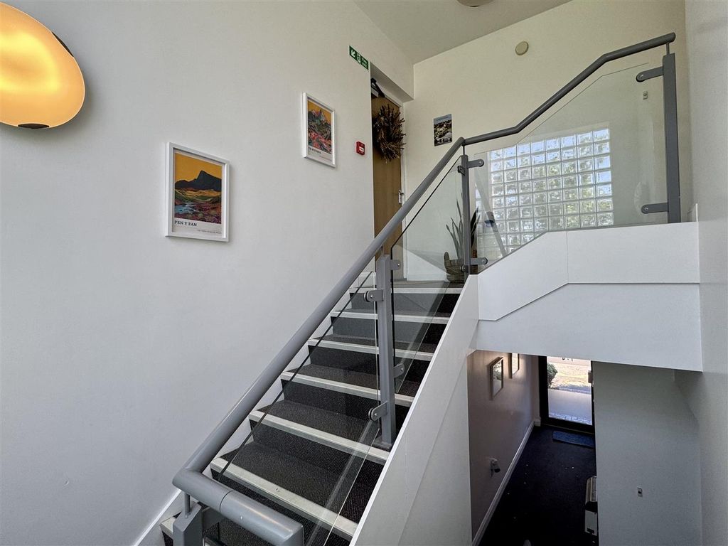 Additional image 3 of 2 bed flat for saleVauxhall Lane, Chepstow NP16