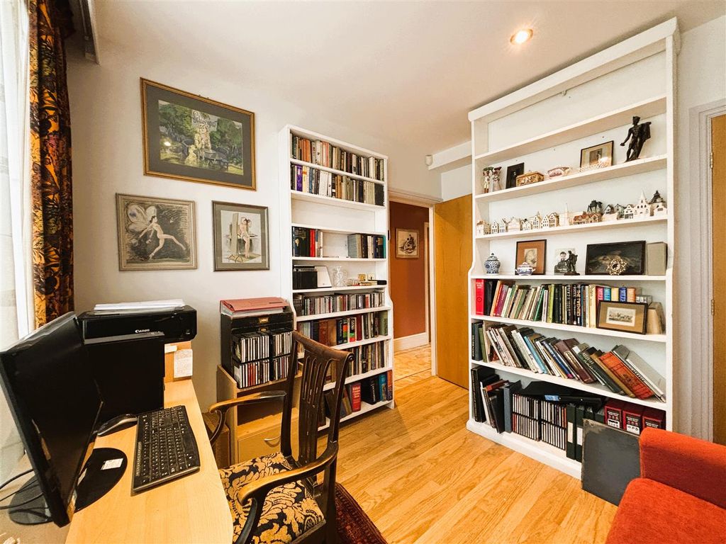 Additional image 9 of 3 bed flat for saleCastle Street, Ludlow SY8