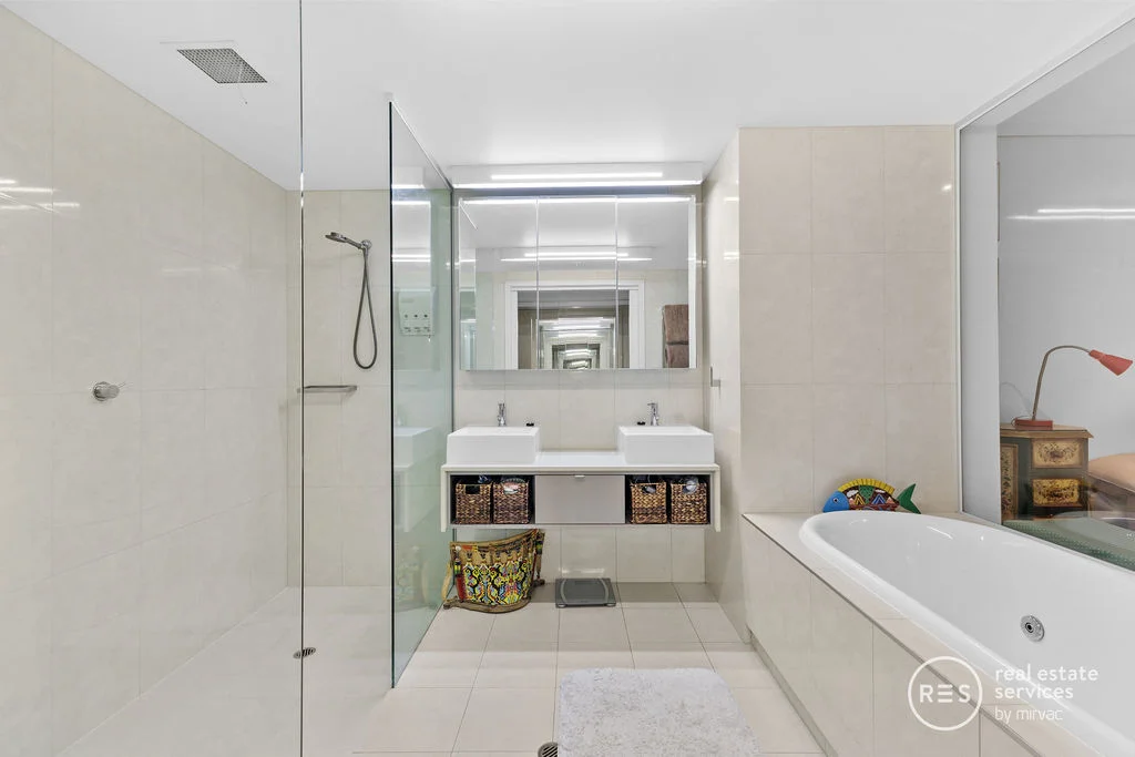 Additional image 12 of 1404/90 Lorimer Street, Docklands VIC 3008