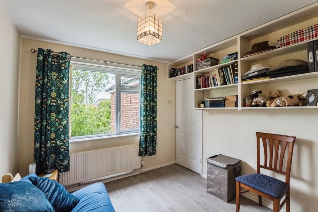Additional image 15 of 2 bed semi-detached bungalow for saleLomond Avenue, Lytham St. Annes FY8