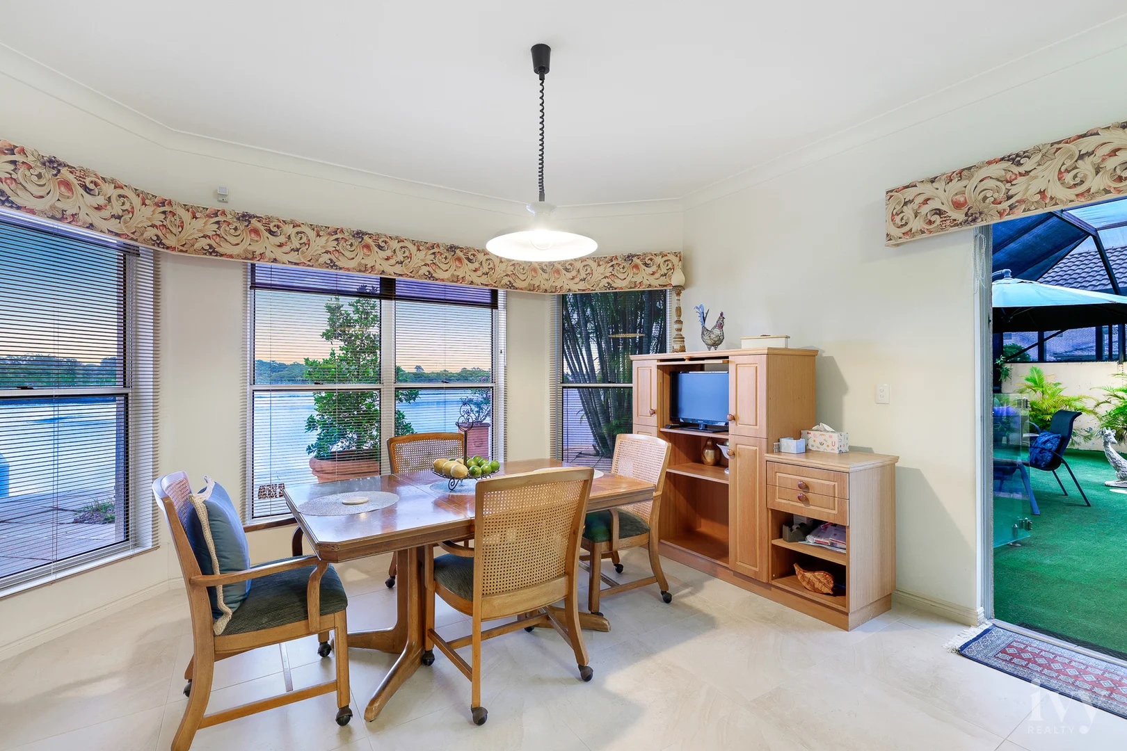 Additional image 10 of 82-84 Tradewinds Avenue, Paradise Point QLD 4216