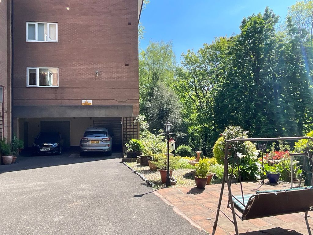 Additional image 21 of 2 bed flat for saleHafod Court, Stow Park Crescent, Newport NP20