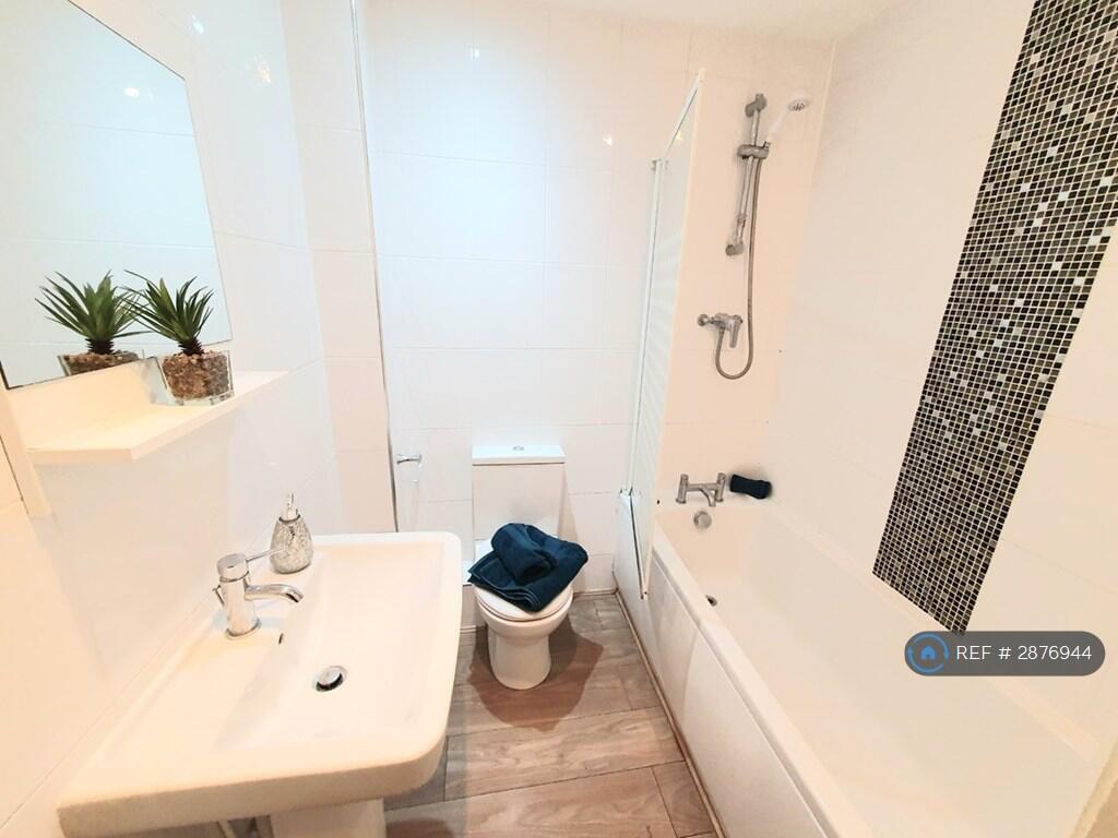Additional image 5 of Chapel Court, Bromsgrove, B61