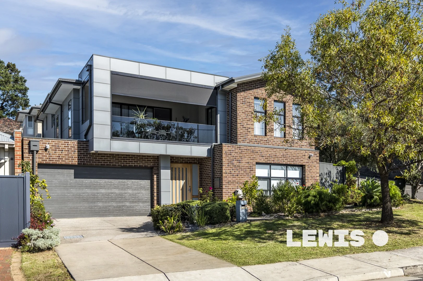 17 Lebanon Street, Strathmore VIC 3041