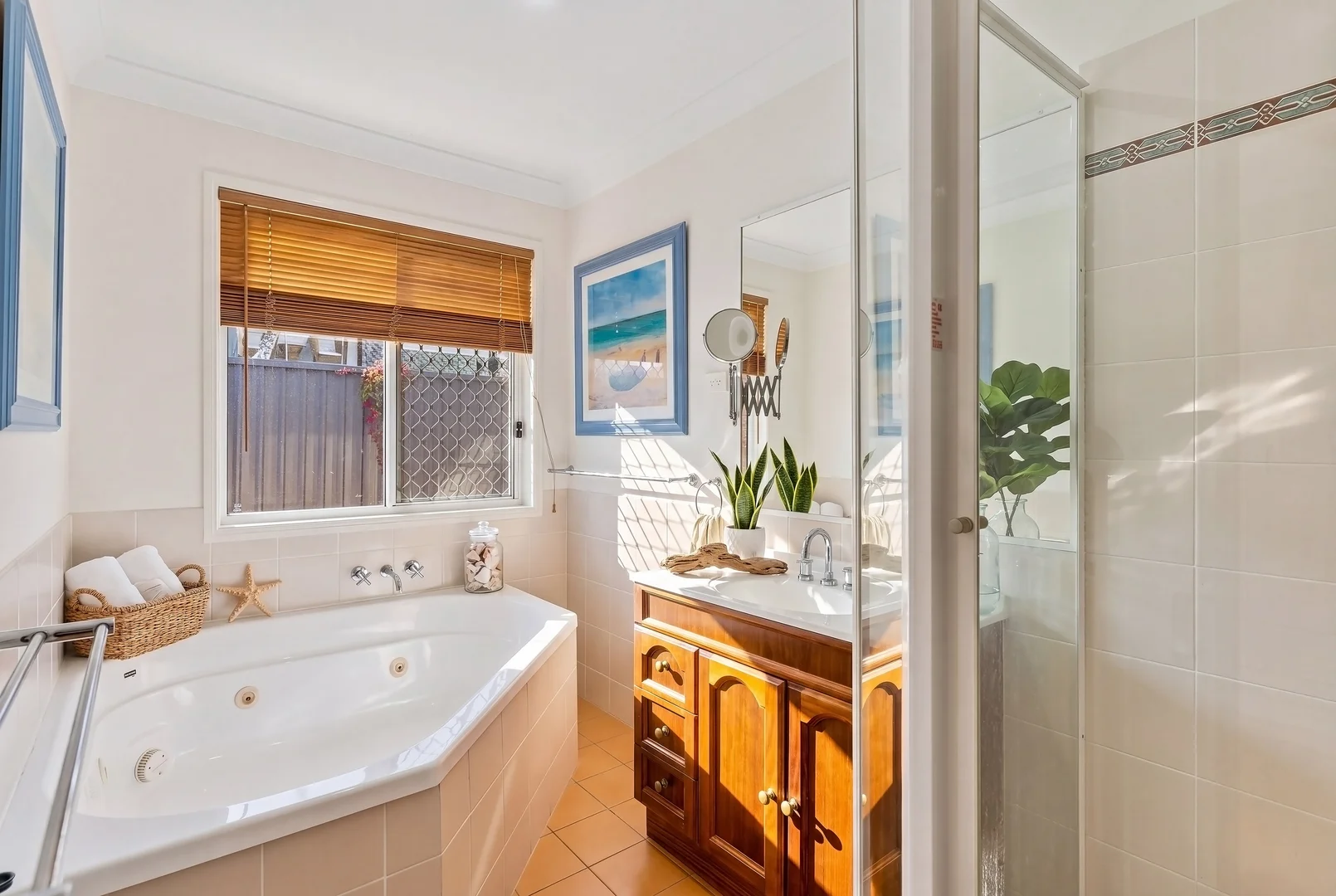 Additional image 18 of 41 Ottelia Drive, Elanora QLD 4221