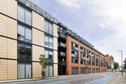 Southwark Bridge Road, Southwark Bridge Road SE1