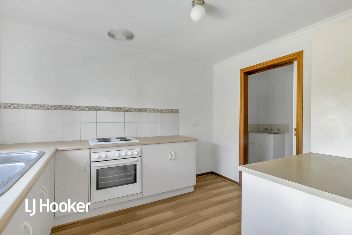 2 Cutlass Walk, Seaford Rise SA 5169 photo 5