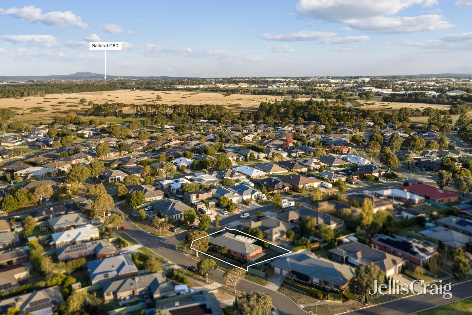 Additional image 8 of 2 Lowry Crescent, Miners Rest VIC 3352