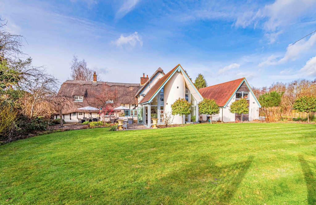 5 bed detached house for saleThe Green, Edlesborough LU6