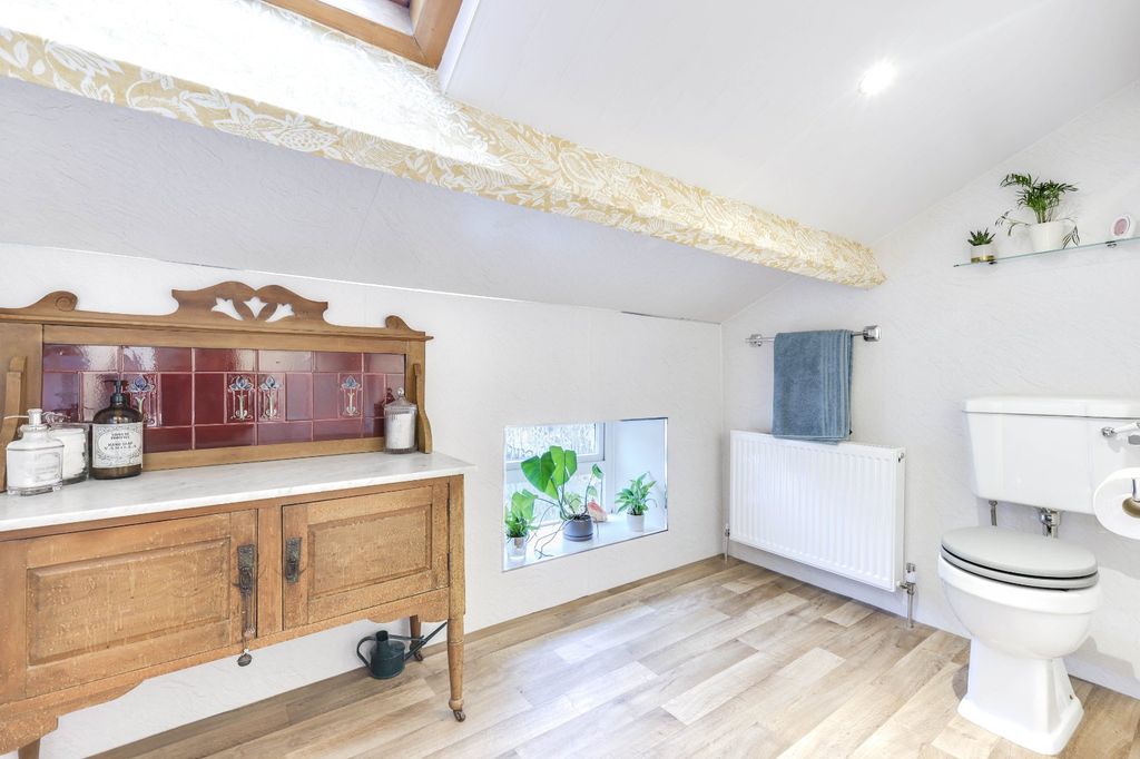 Additional image 11 of 3 bed semi-detached house for saleNorth Street, Rawdon, Leeds, West Yorkshire LS19