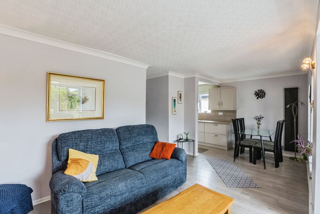 Additional image 7 of 2 bed semi-detached bungalow for saleLomond Avenue, Lytham St. Annes FY8