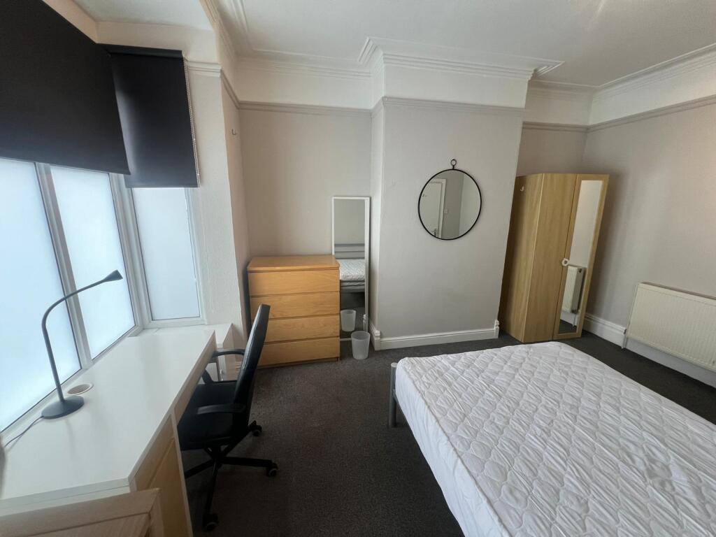 Additional image 12 of Raddlebarn Road - 8 bed, Selly Oak, West Midlands, B29