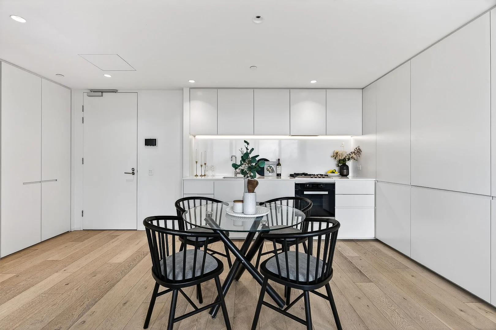 Additional image 8 of 303/7 Evergreen Mews, Armadale VIC 3143