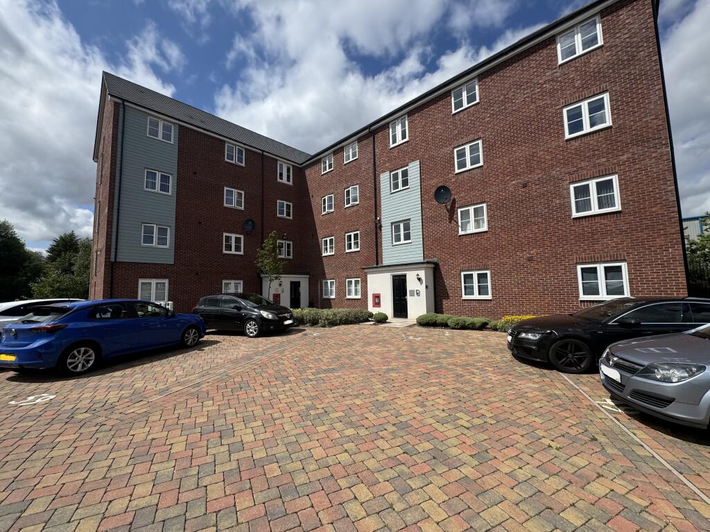 Steel Avenue, West Bromwich, B70