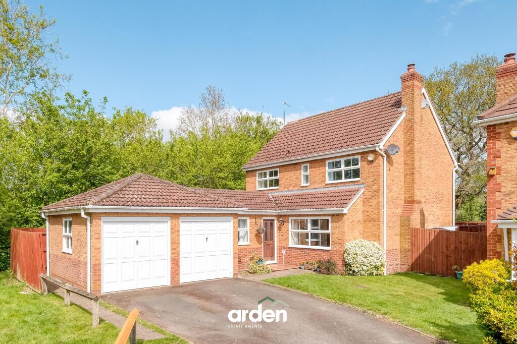 Johns Close, Studley, B80