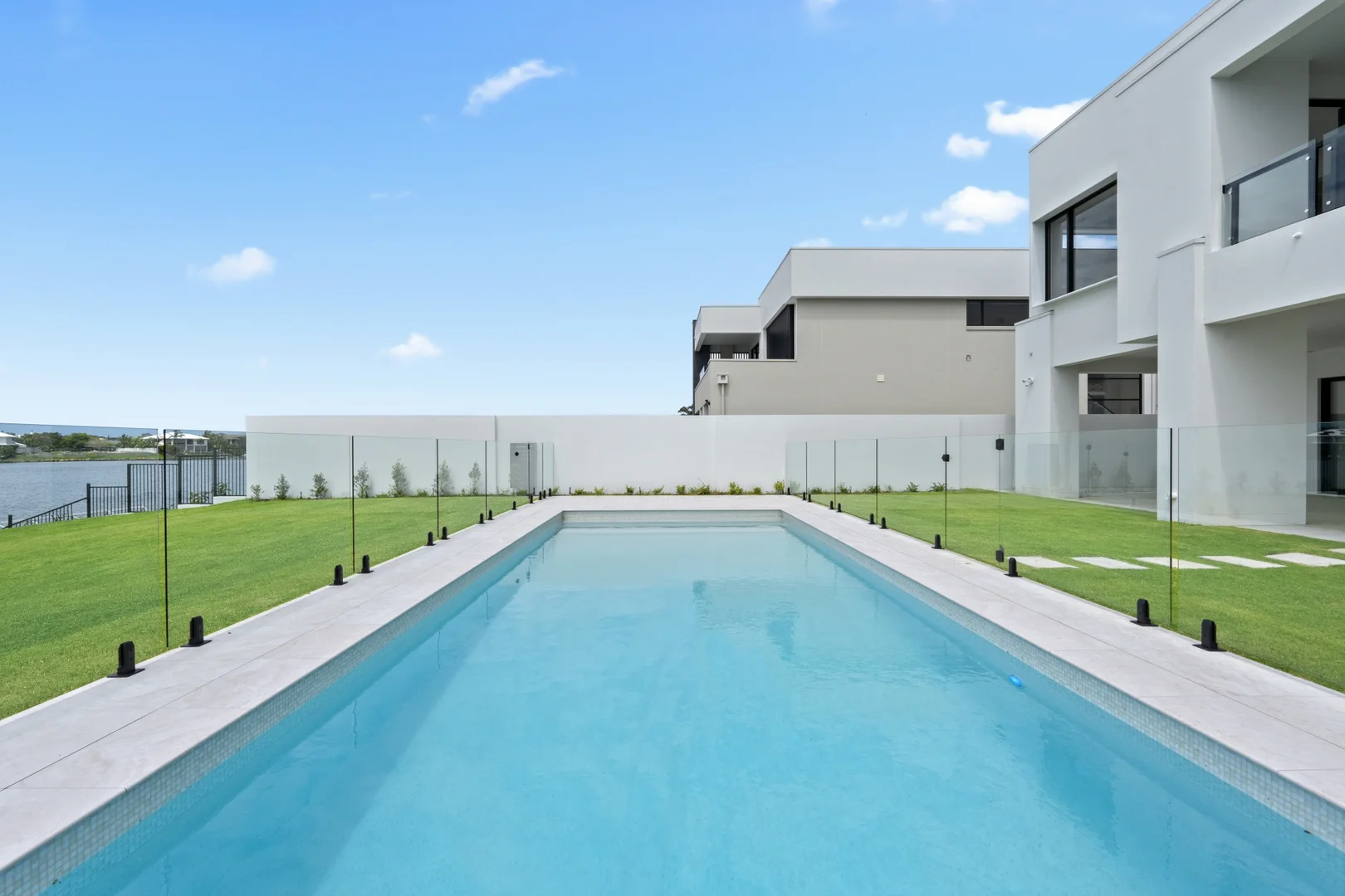 Additional image 15 of 8 Lake Serenity Boulevard, Helensvale QLD 4212