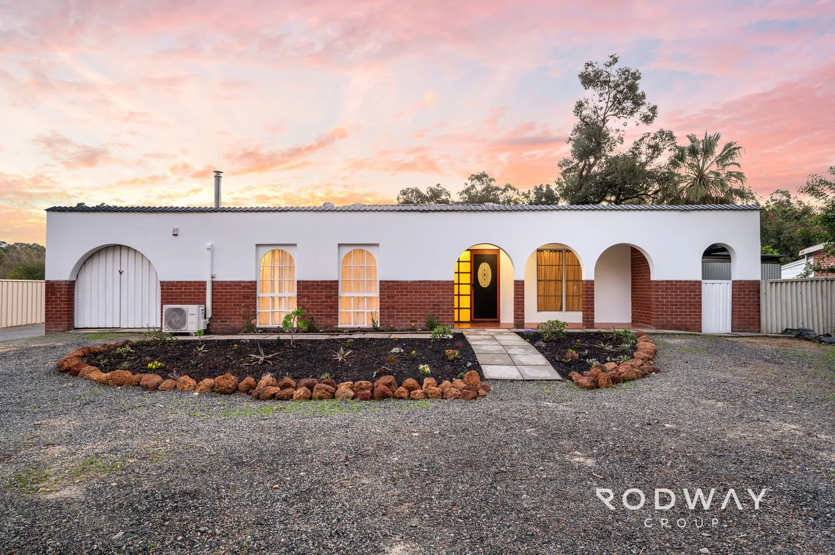 2949 Albany Highway, Kelmscott WA 6111