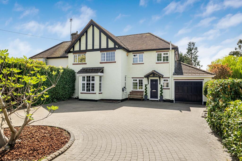 Hawkshead Lane ,North Mymms, AL9