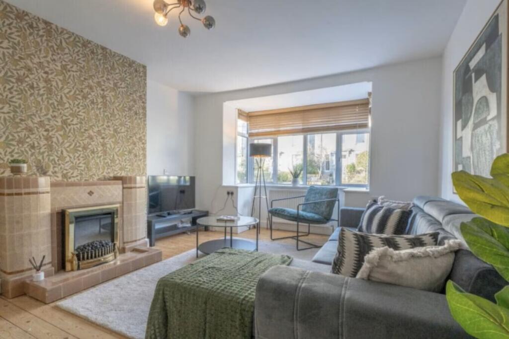 Great Western Road, Aberdeen, AB10