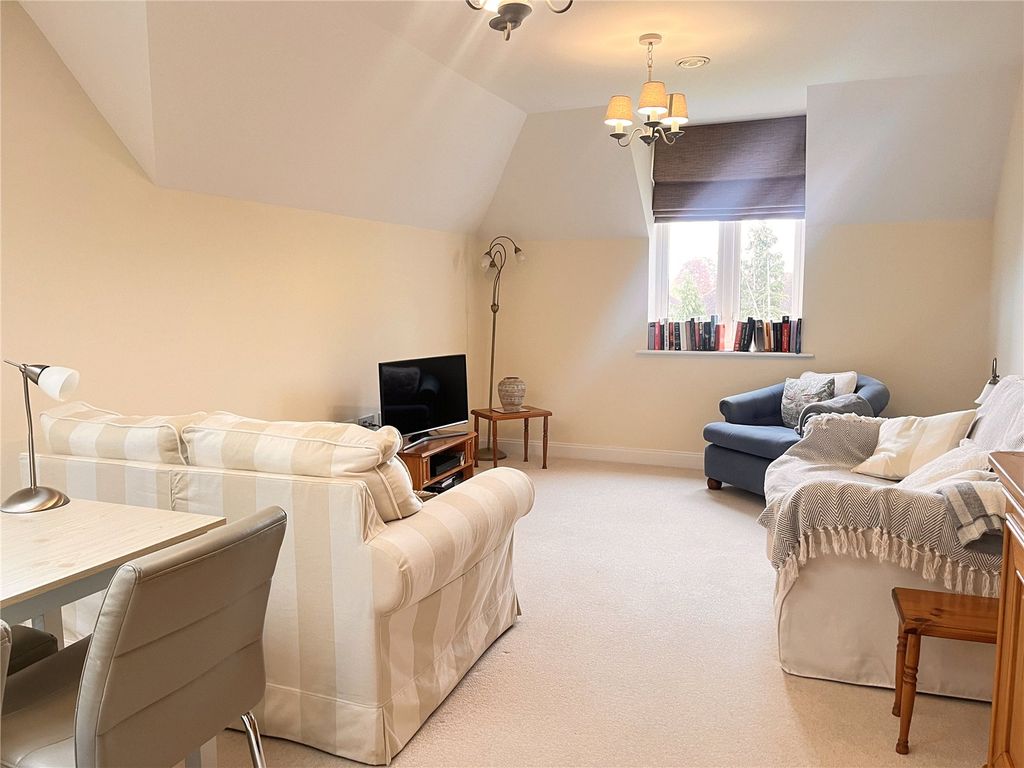 Additional image 5 of 2 bed flat for saleWenlock Road, Shrewsbury, Shropshire SY2