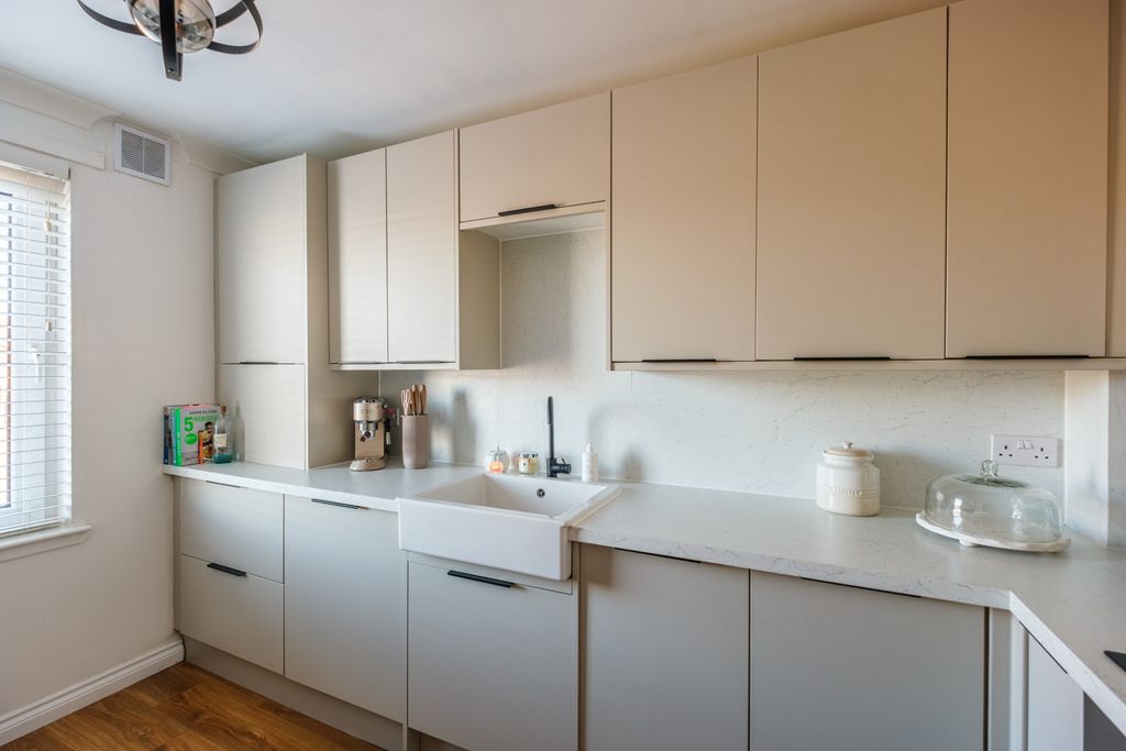 Additional image 8 of 2 bed flat for salePipers Court, Shotts ML7