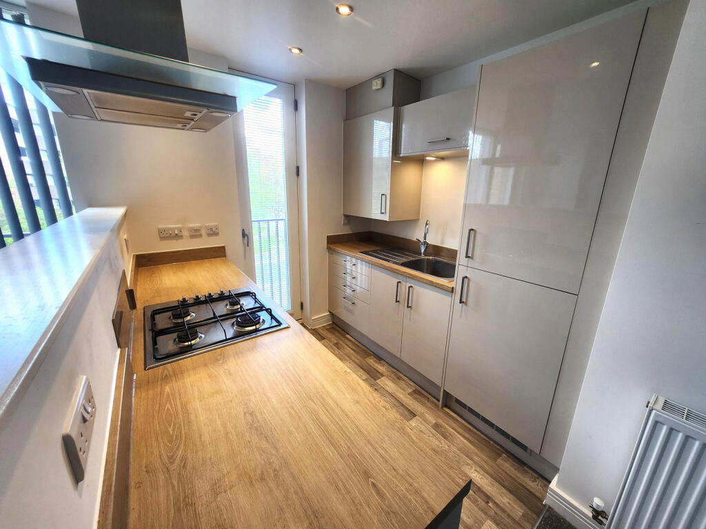 Additional image 4 of 2 Laurel Lane, Halesowen, B63 3DG