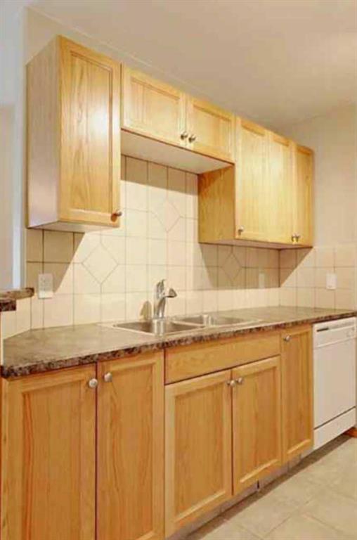 Additional image 6 of 207-5205 Woodland Road, Innisfail, AB, T4G 0B2