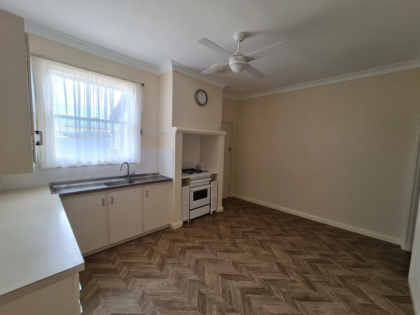 56 Prince Street, Wallaroo SA 5556 photo 3