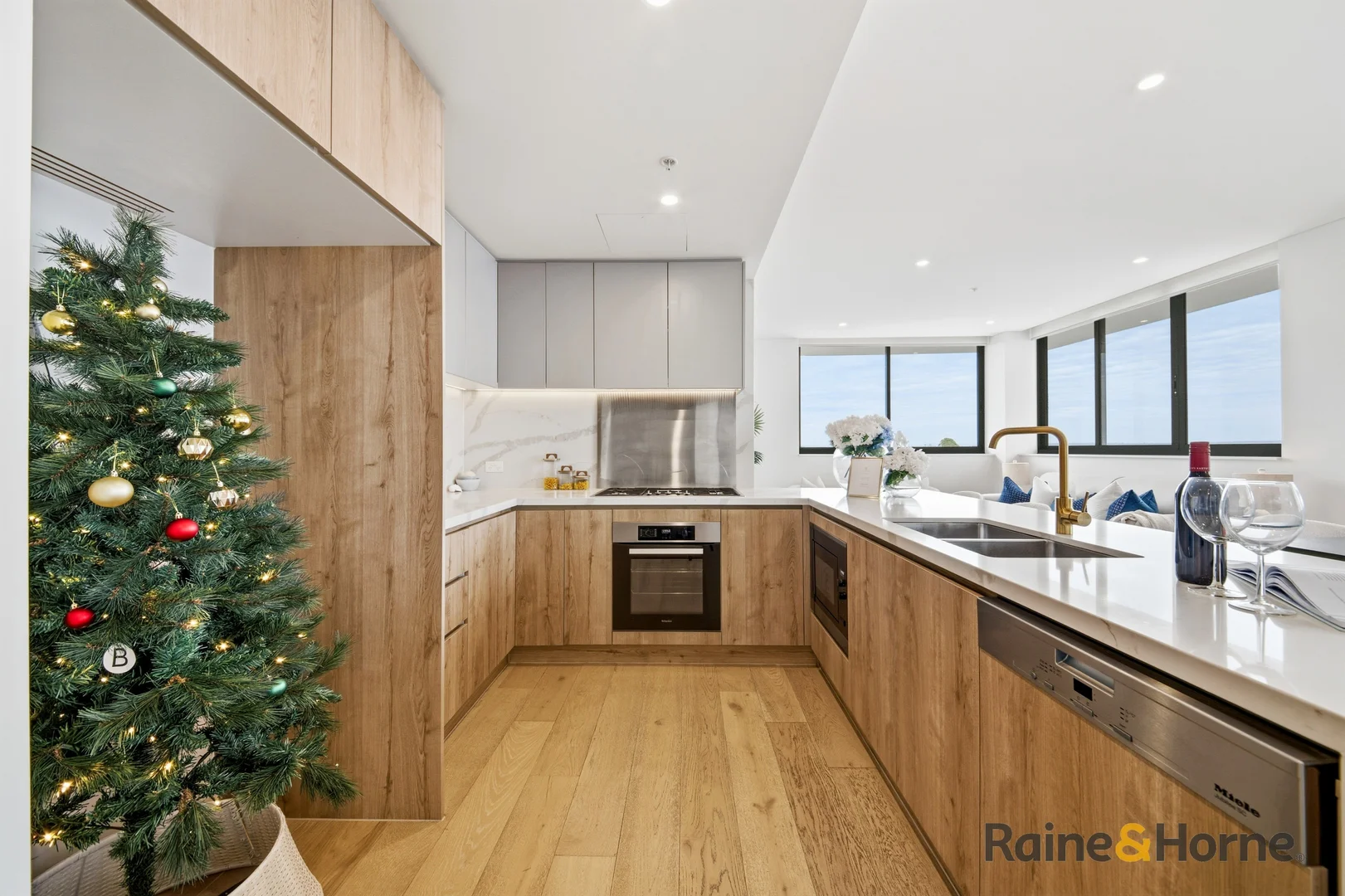 Additional image 2 of 602/1 Freeman Road, Chatswood NSW 2067