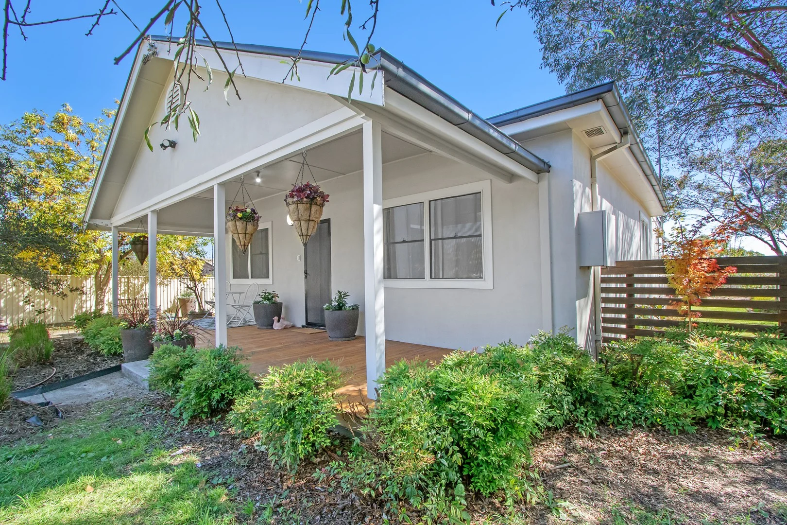 33 Petit Street, Yass NSW 2582