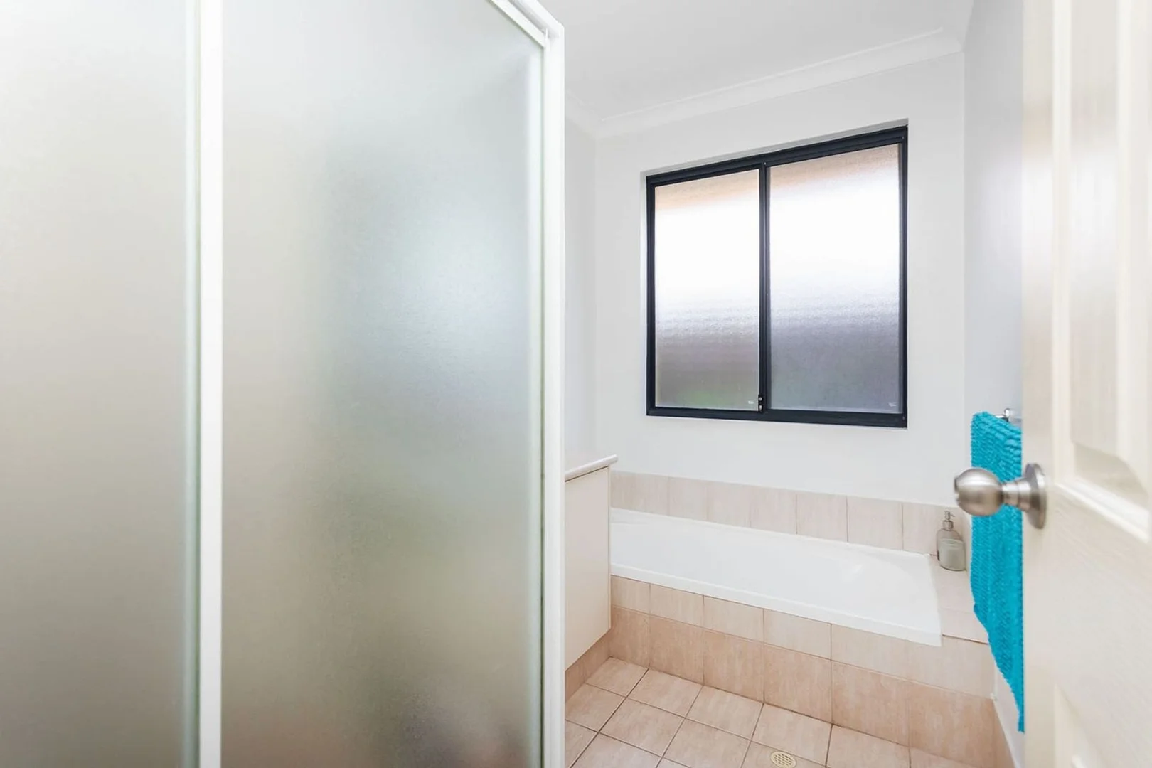 Additional image 10 of 140a Ravenscar Street, Doubleview WA 6018
