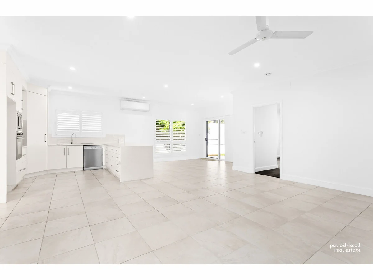 5/200 Upper Dawson Road, The Range QLD 4700 photo 3