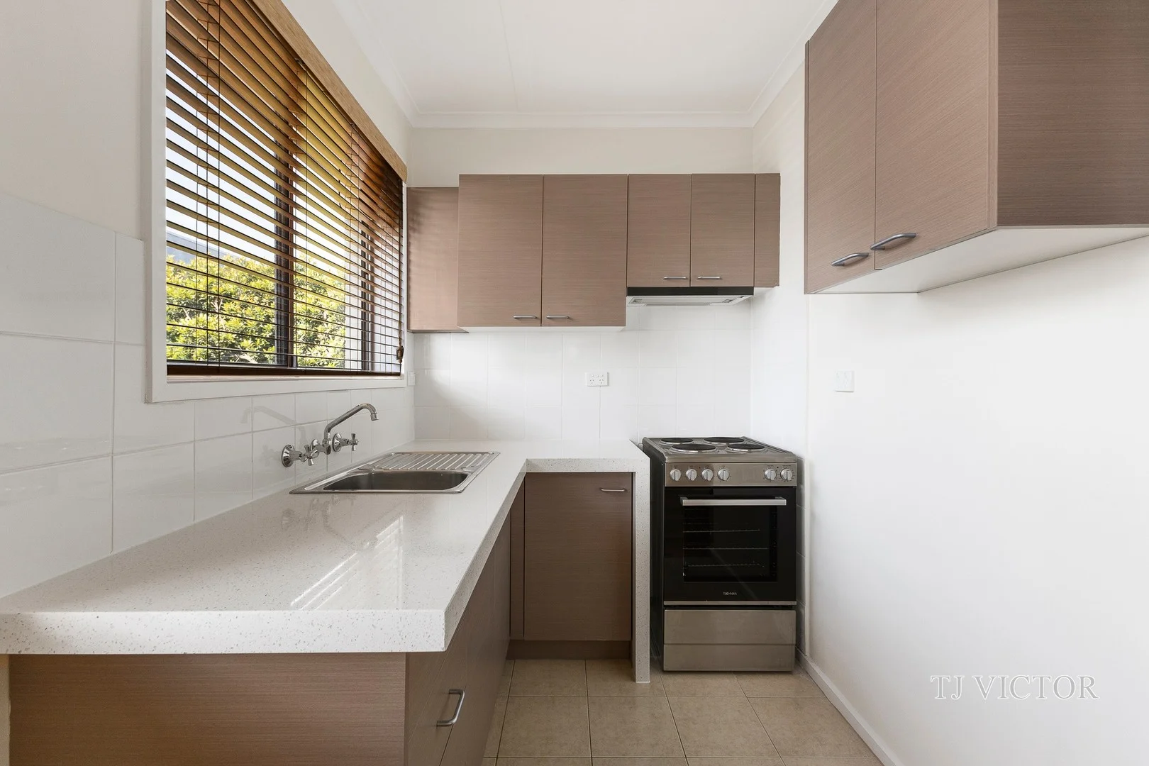 8/120 Primrose Street, Essendon VIC 3040