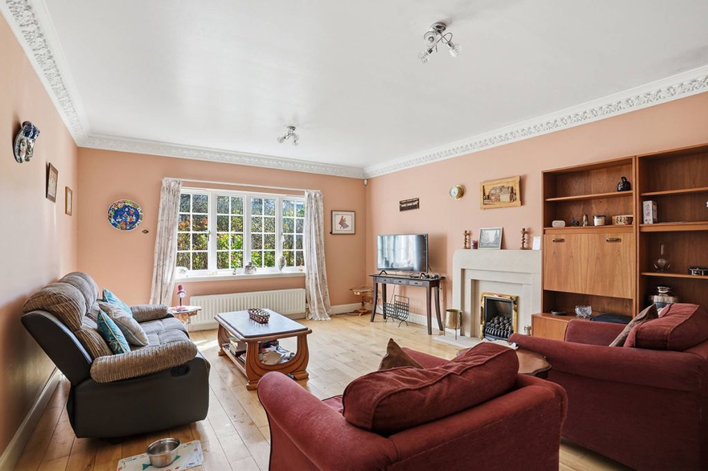 Additional image 2 of 5 bed detached house for saleDalhousie Crescent, Eskbank, Dalkeith, Midlothian EH22