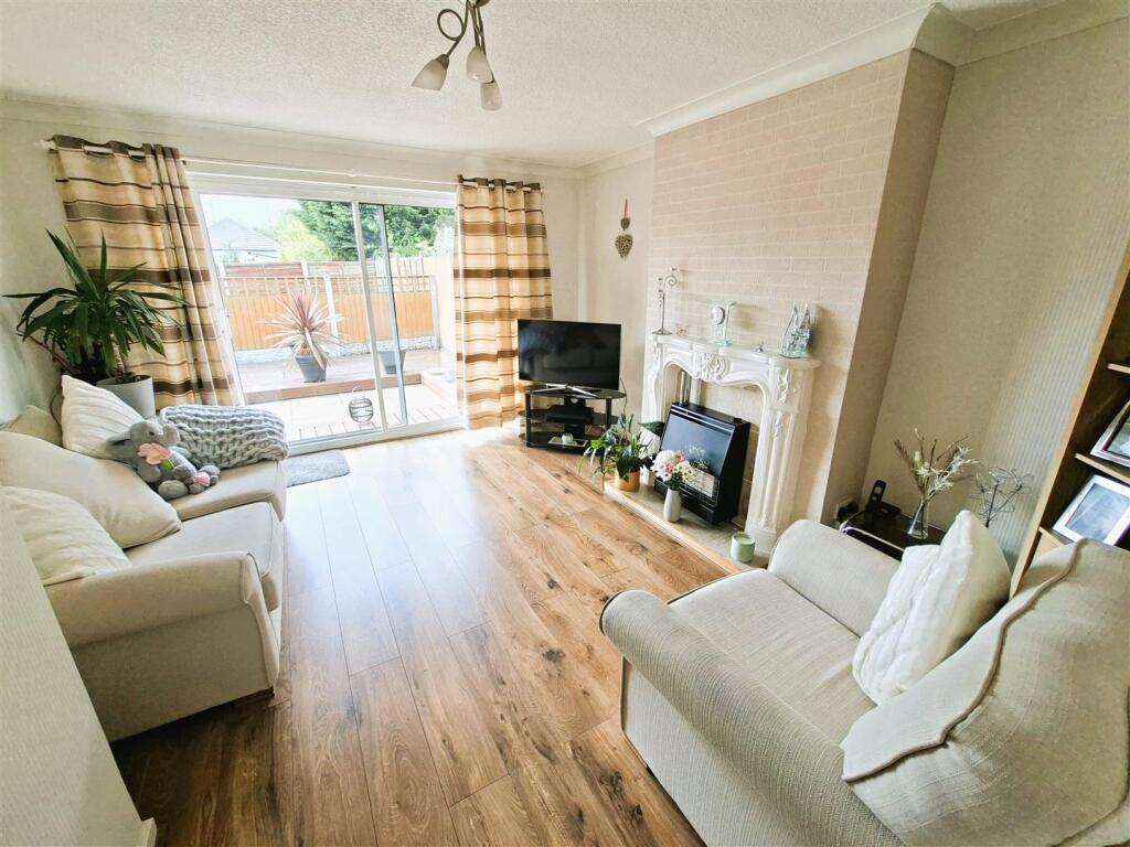 Romford Close, Sheldon, Birmingham photo 2