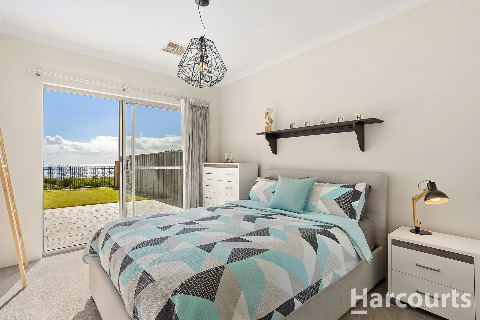 Additional image 12 of 8 Serrata Way, Halls Head WA 6210