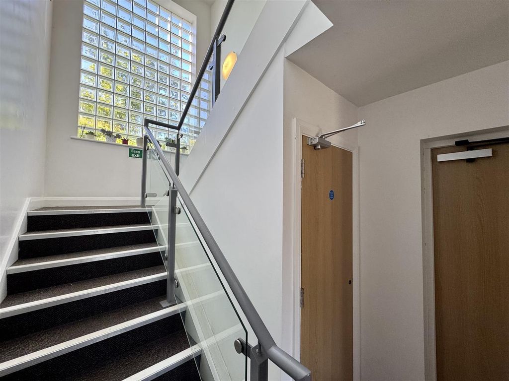 Additional image 2 of 2 bed flat for saleVauxhall Lane, Chepstow NP16