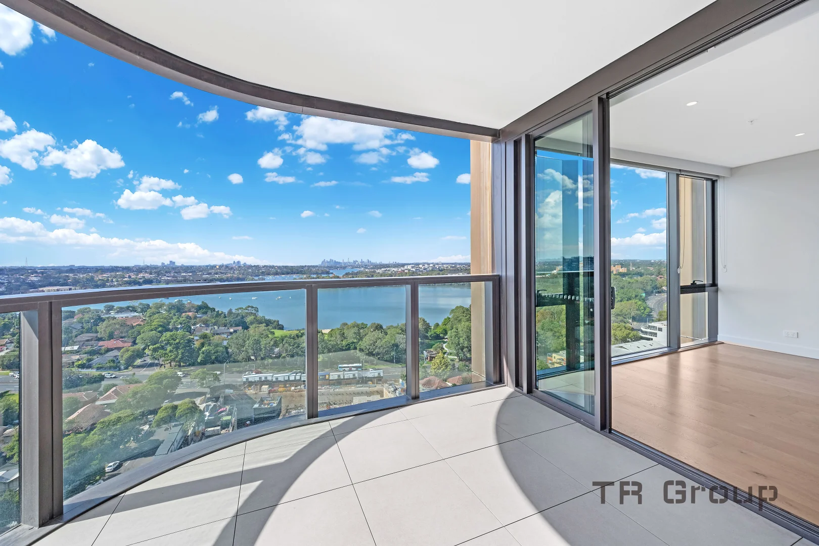 2701/36 Walker St, Rhodes NSW 2138 photo 2