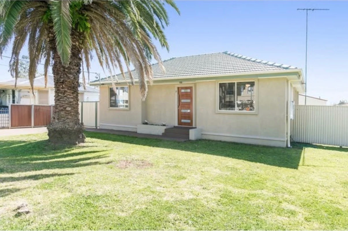 2 Luton Place, Colyton NSW 2760