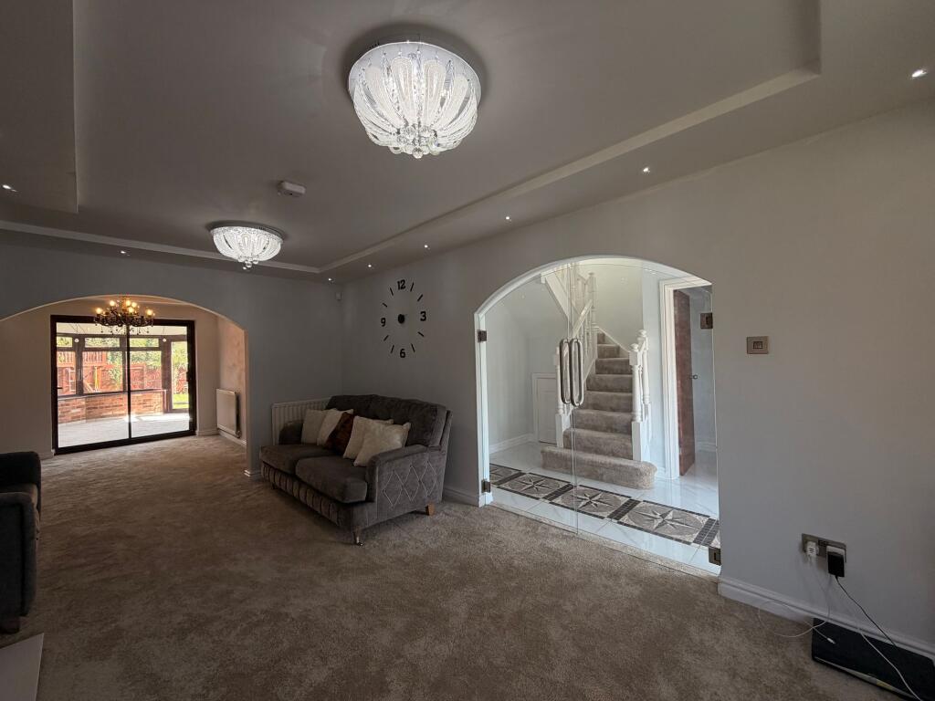 Additional image 17 of Oldacre Close, Sutton Coldfield, B76