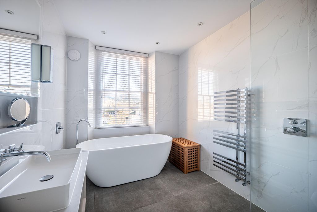 Additional image 9 of 3 bed maisonette for saleWalcot Street, Bath, Somerset BA1