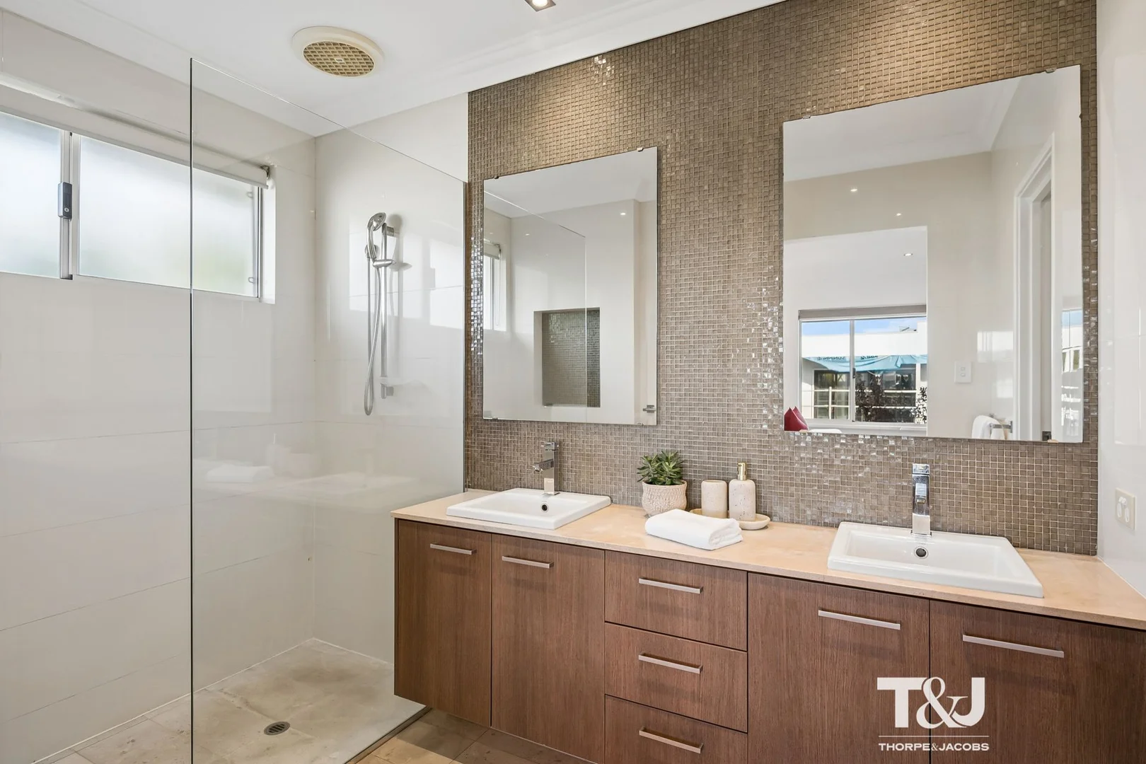 Additional image 18 of 184A Alice Street, Doubleview WA 6018