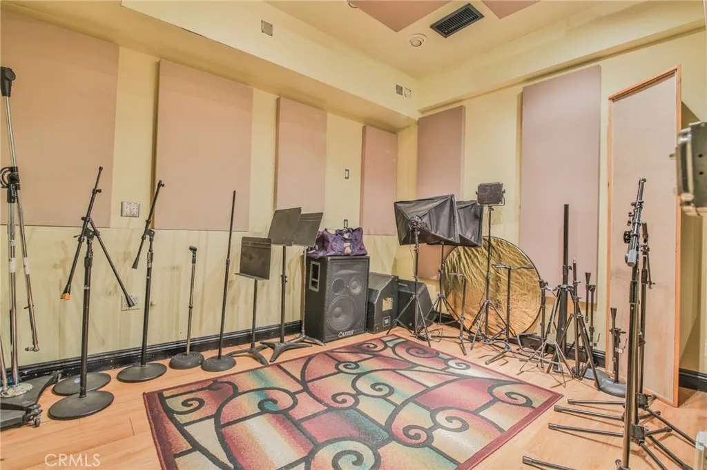 Additional image 83 of 5221 E Beverly Boulevard, Los Angeles, CA 90022